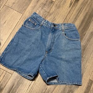 BASIC 955 Denim Shorts - Light Blue Wash